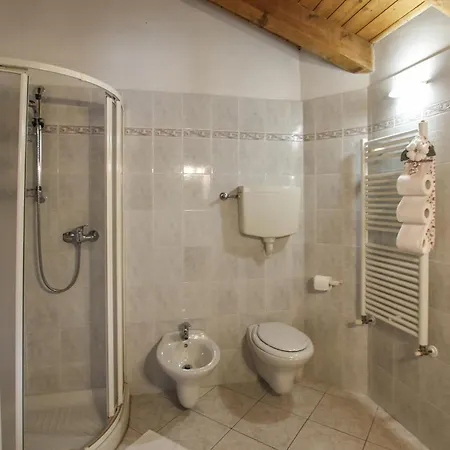 Διαμέρισμα Gorgeous In Loc Priola Di Sutrio *